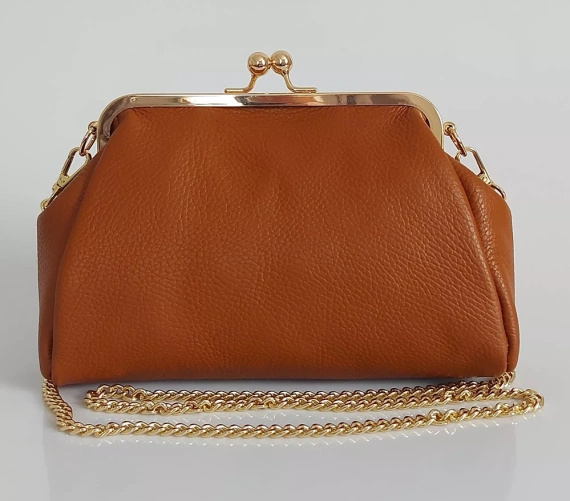 Listonoszka damska skórzana Vera Pelle LKB35C camel