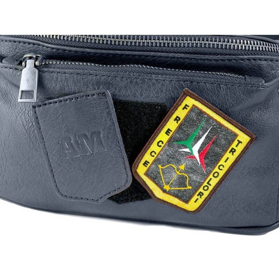 Nerka z eko skóry Aeronautica Militare AM-472 granatowa